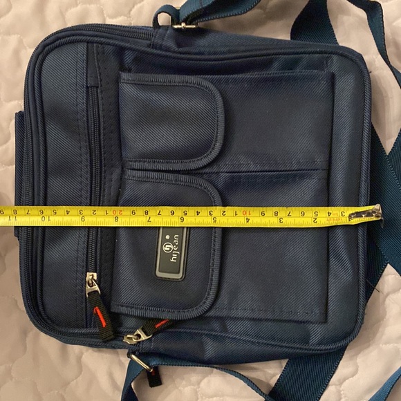 Hand bag, accessories bag - Picture 6 of 7